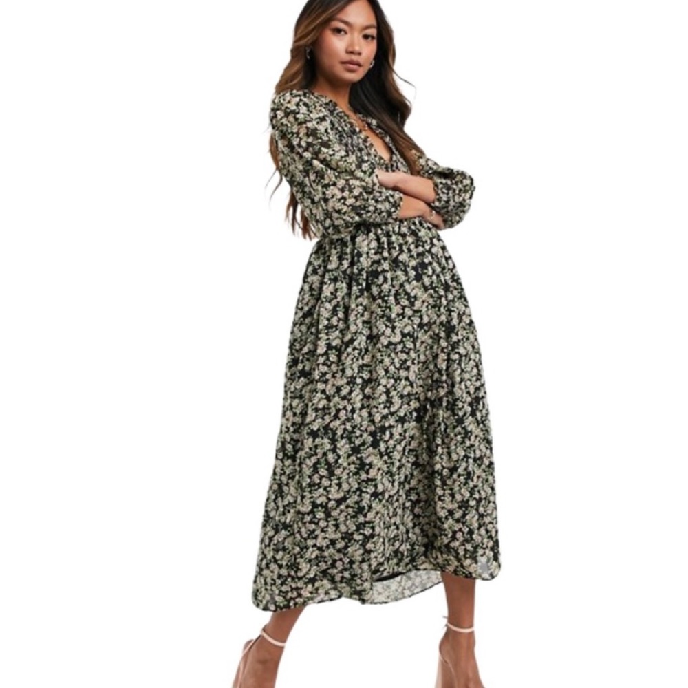 ASOS DESIGN shirred midi dress in ditsy floral print